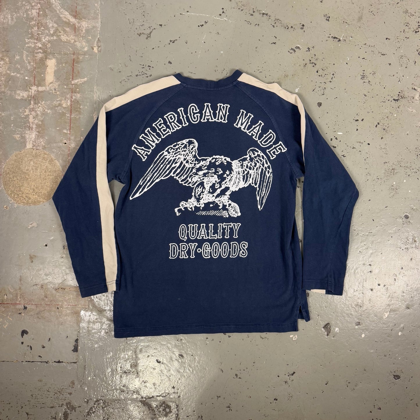 VINTAGE NIKE INK & IRON - S