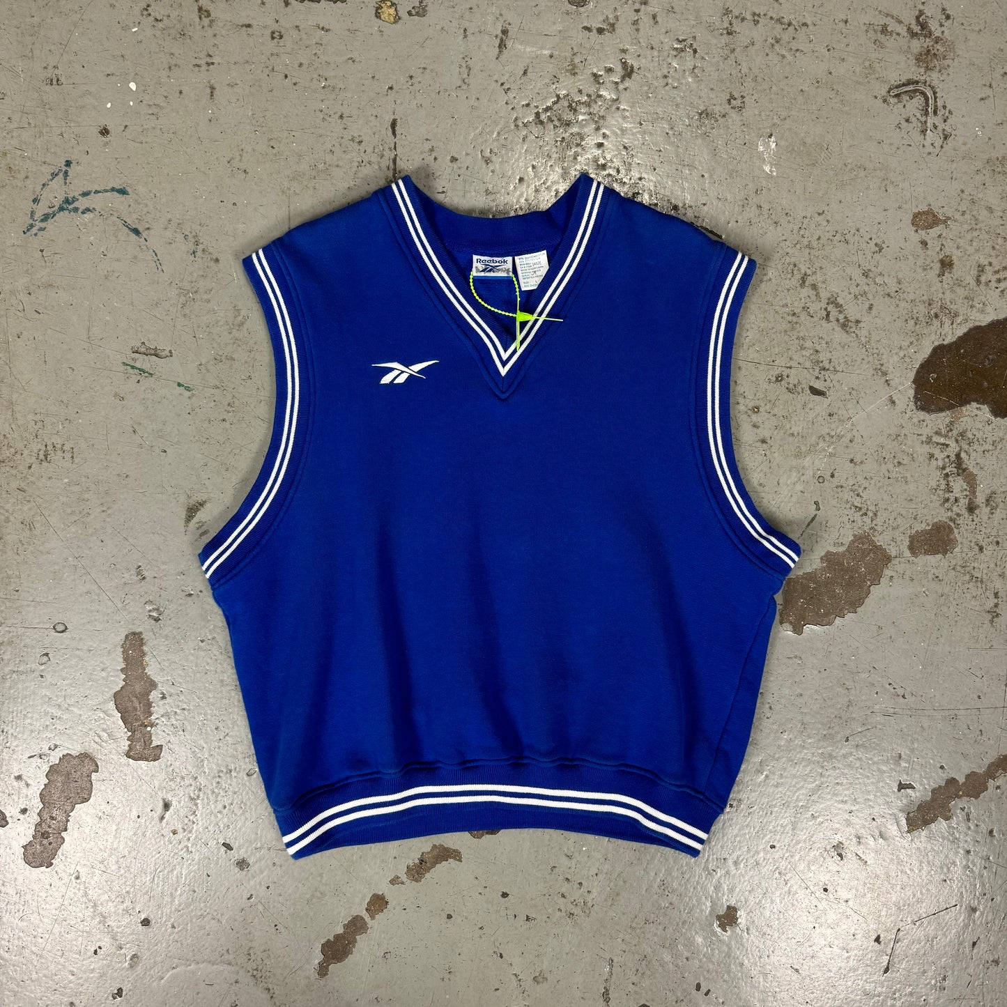 REEBOK CUT OFF - L