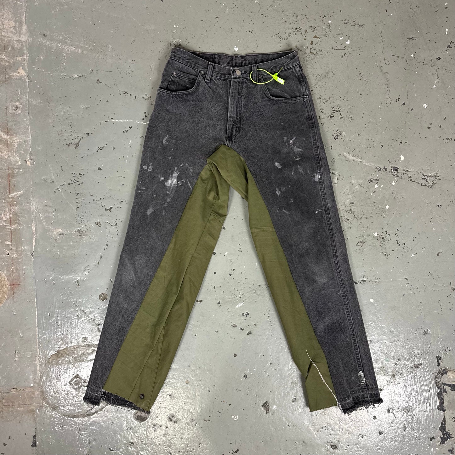 REWORKED WRANGLER DARK WASH - 28
