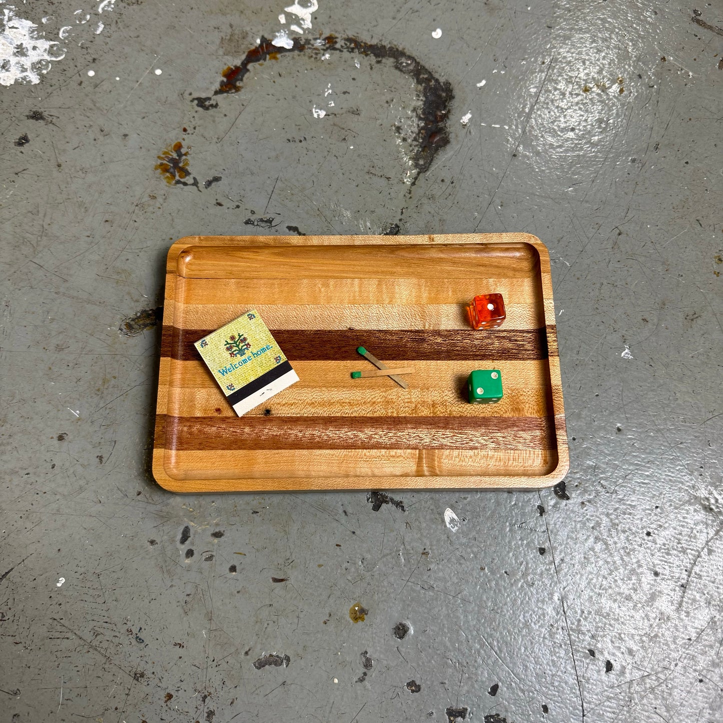HANDMADE ONE OF ONE TRAY SQUARE
