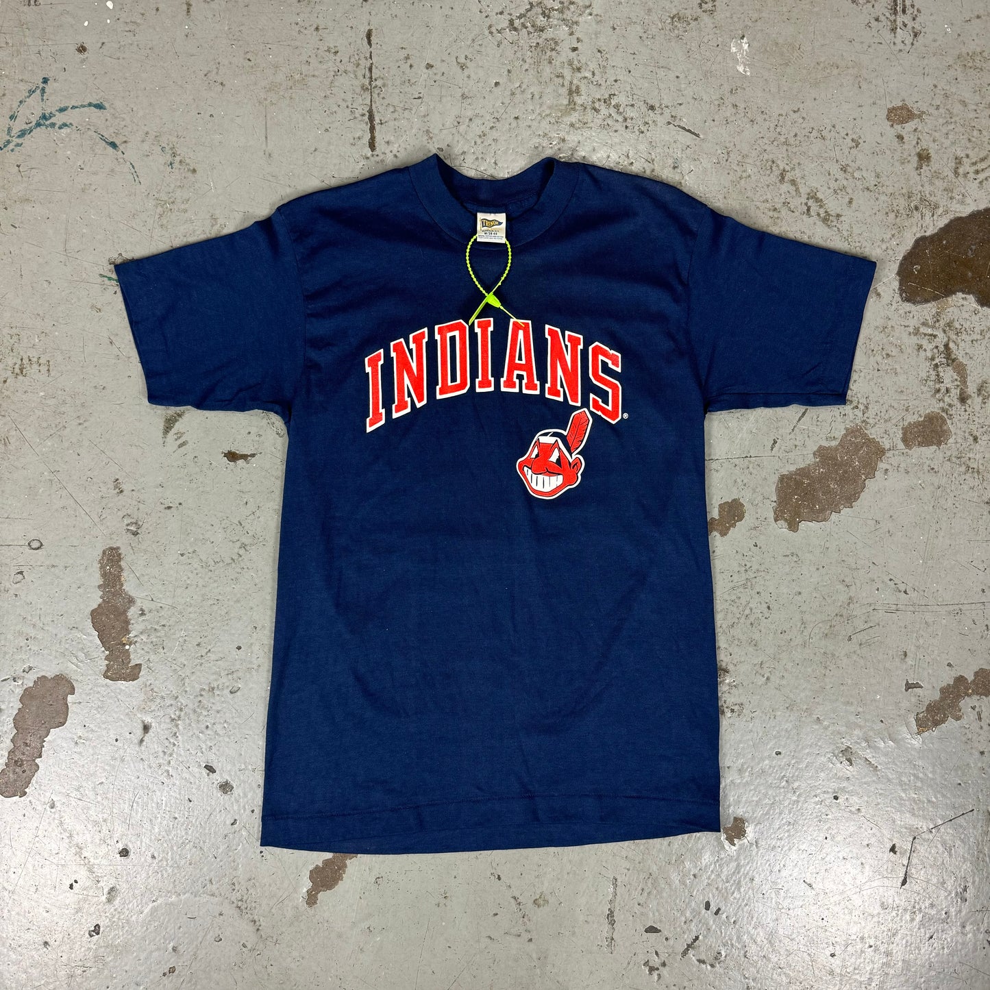 VINTAGE INDIANS - M